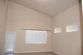 928 Kipuka Drive NW Living Room