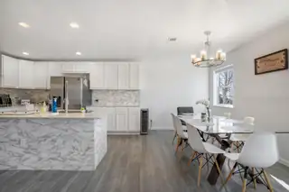 200 Trimble Boulevard NE Dining Room