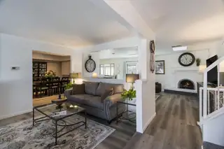 9212 Orlando Place NE Living Room