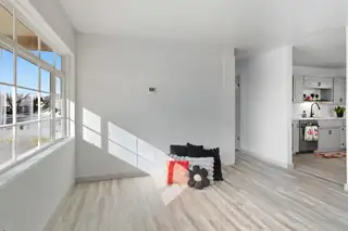 8101 San Joaquin Avenue SE Kitchen