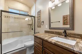 1420 20TH Avenue SE Living Room