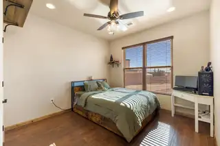 1420 20TH Avenue SE Home Office