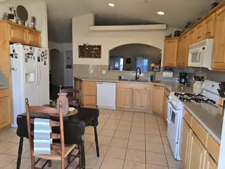 1902 Valley View Drive SW Kitchen