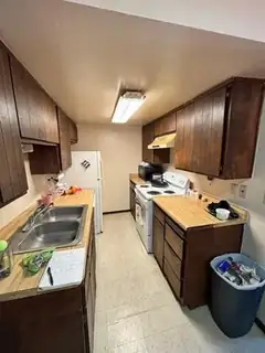 404 Western Skies Drive SE 