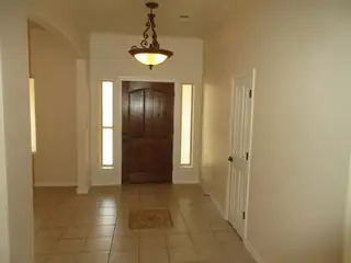 8201 Grape View Court NE 