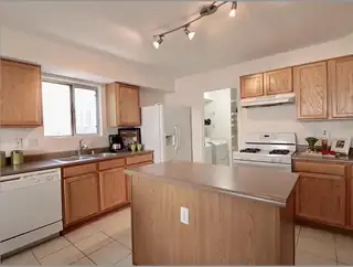 4309 Altura Vista Lane NE 