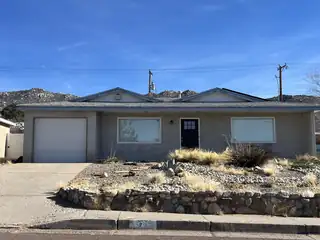 732 Turner Drive NE, Albuquerque 