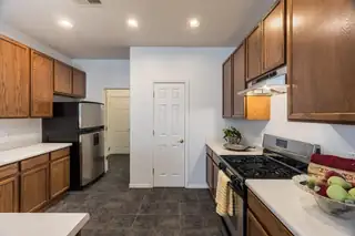 601 Menaul Boulevard NE UNIT 3603 Kitchen
