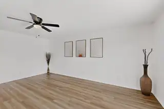 5020 Sala De Tomas Drive NW Living Room