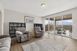 3905 Mountain Trail Loop NE Living Room