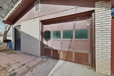 724 Elko Avenue, Grants, NM 87020 Garage