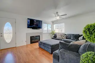 7111 Weston Place NW Living Room