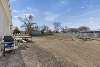 16 Hy Pear Loop Backyard