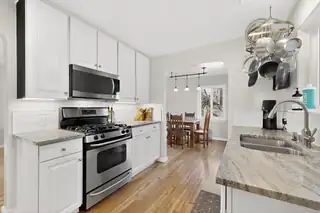 3325 Wilway Avenue NE Kitchen