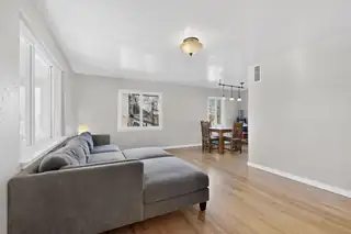 3325 Wilway Avenue NE Living Room