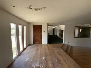 1257 HIGHWAY 612 Living Room