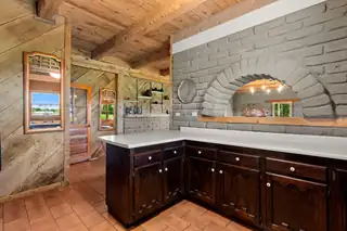 82 Edmundo Road Kitchen