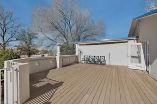 2402 Lakeview Road SW Patio