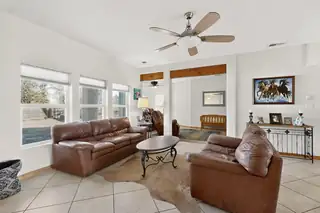 2402 Lakeview Road SW Living Room