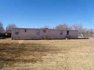 401 Chantelly Lane Exterior Front