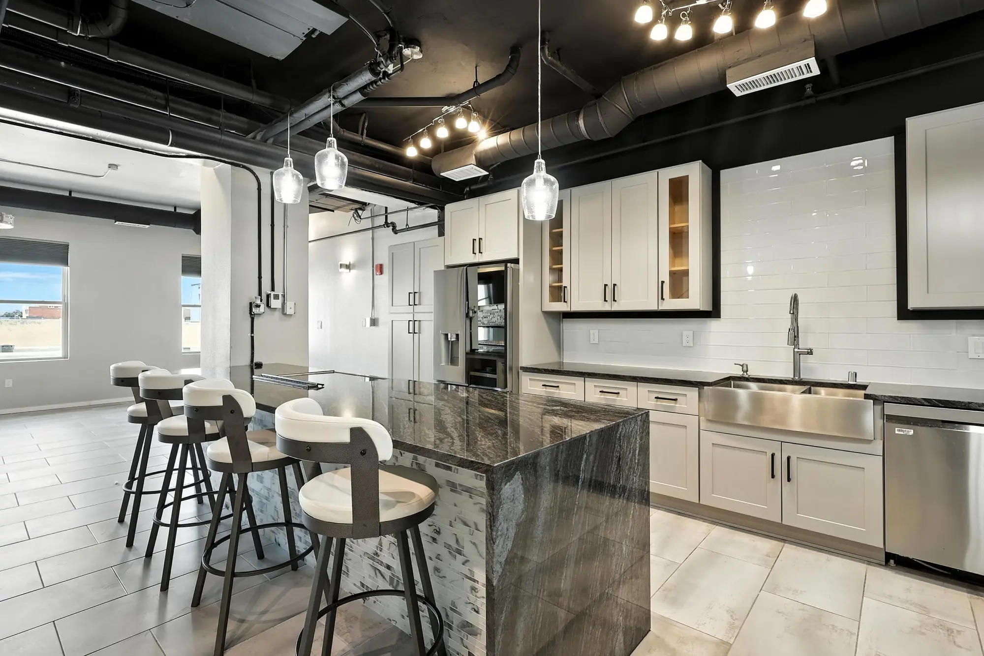 219 Central Avenue NW 306/406