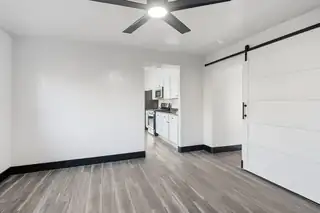 1111 Iron Avenue SW Kitchen