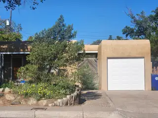 1217 Girard Boulevard NE, Albuquerque