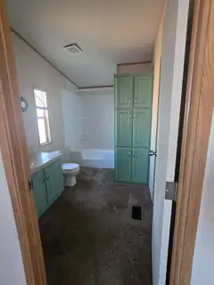 120 Westcourt Place NW Bathroom