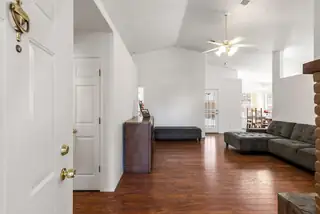 9604 Palomita Court NW Living Room