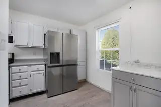 12724 Singing Arrow Avenue SE Kitchen