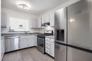 12724 Singing Arrow Avenue SE Kitchen