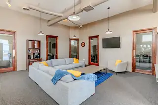 3303 Coors Boulevard SW 