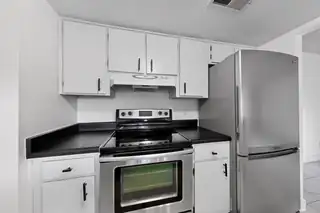 3501 Juan Tabo Boulevard NE G3 Kitchen