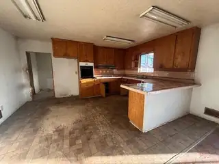 510 S 13th Street Kitchen