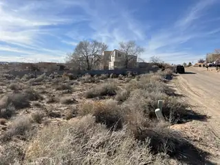 5708 Rio Arriba Road NE 