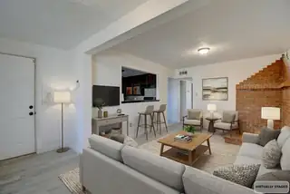 325 Rhode Island Street NE Living Room