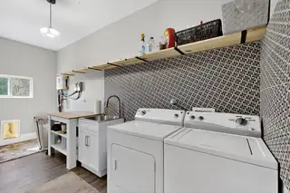 19 Eastview Lane View