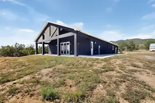 19 Eastview Lane Living Room