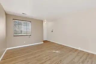 10420 Vendaval Avenue NW Living Room