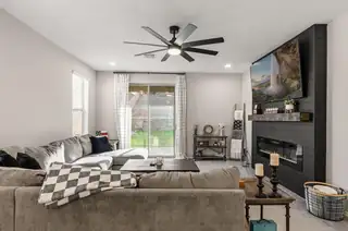 1160 Vallecito Loop NW Living Room