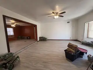 33 CARP Road Living Room