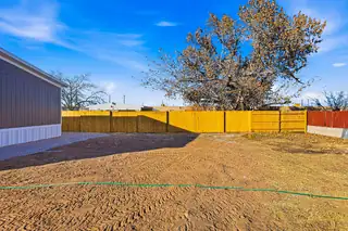 400 Perizite Street Backyard