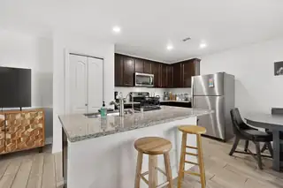 1702 Adelaide Lane Kitchen