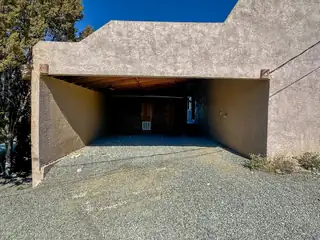 35 Gallinger Lane Garage