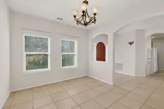 1924 Tapatio Street SE Living Room