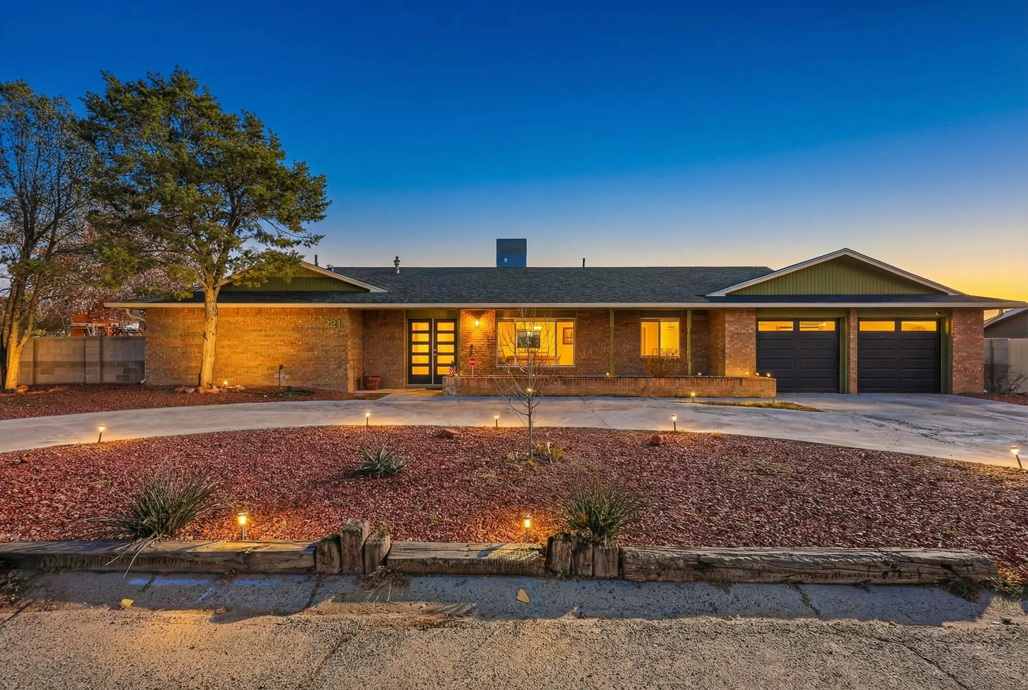 321 Hillandale Avenue