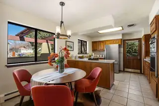 12700 Calle Cereza NE Kitchen