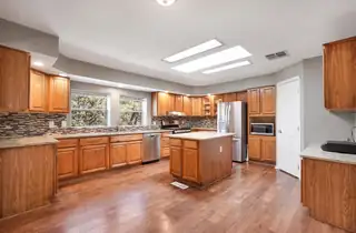 6 Derek Court Kitchen