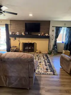 1113 Ash Street Living Room