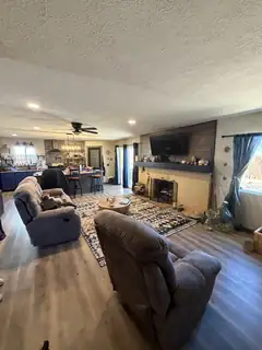 1113 Ash Street Living Room